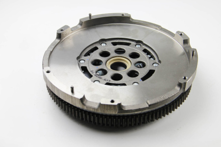 Transit  2.2 TDCI RWD MT-82 2011-  155PS DMF маховик демпферный (270 мм)